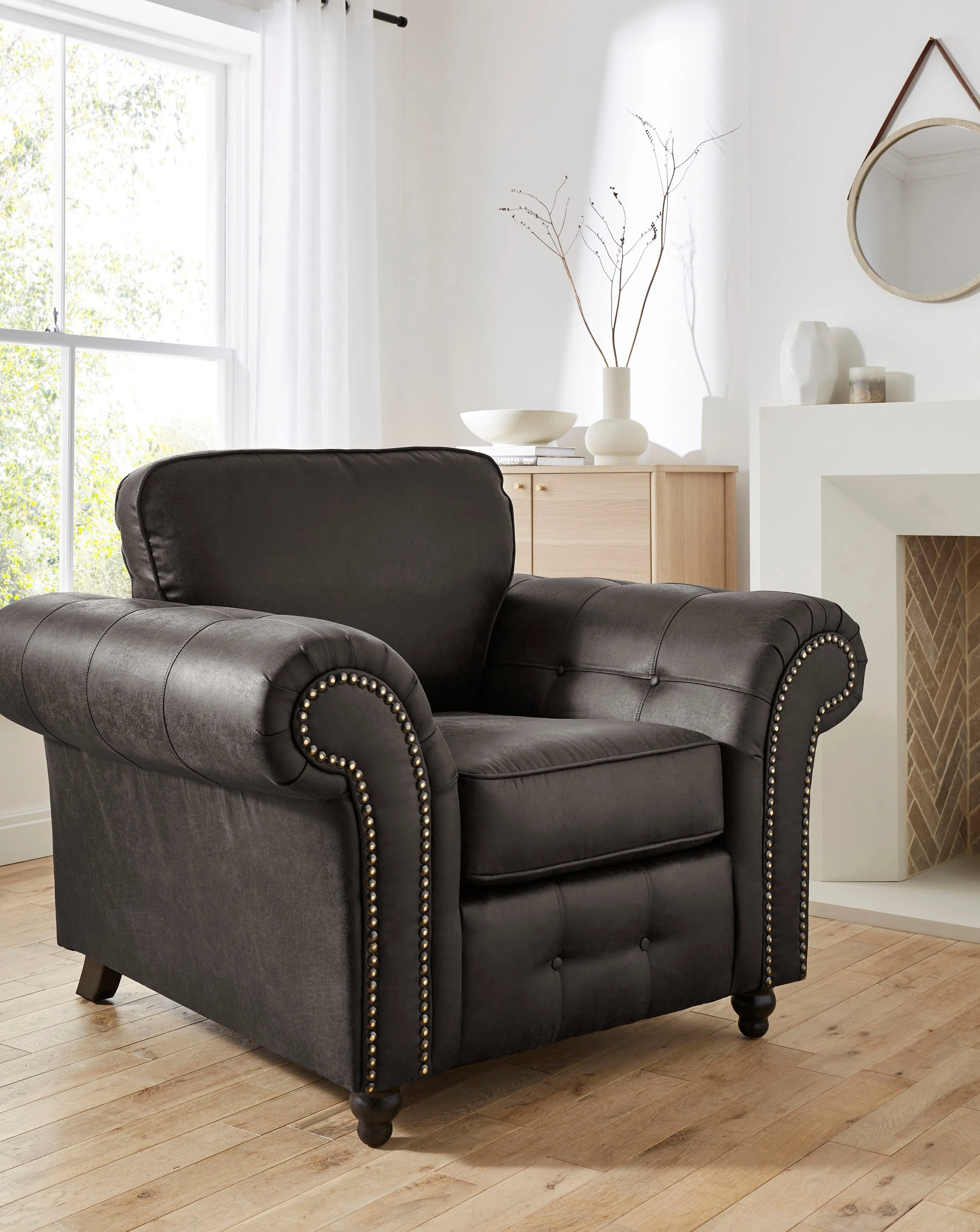 Oakland Faux Leather Chair