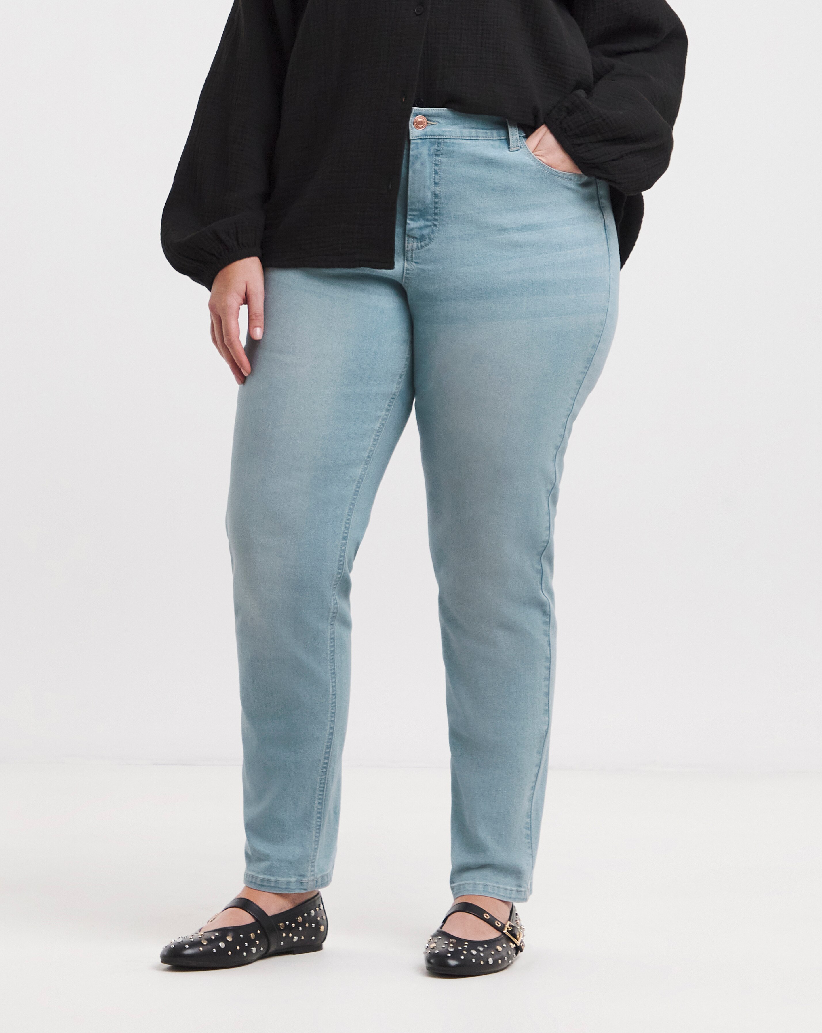 Simply Be Light Wash 24/7 Boyfriend Jeans 6 Simply Be Light Wash 24/7 Boyfriend Jeans
