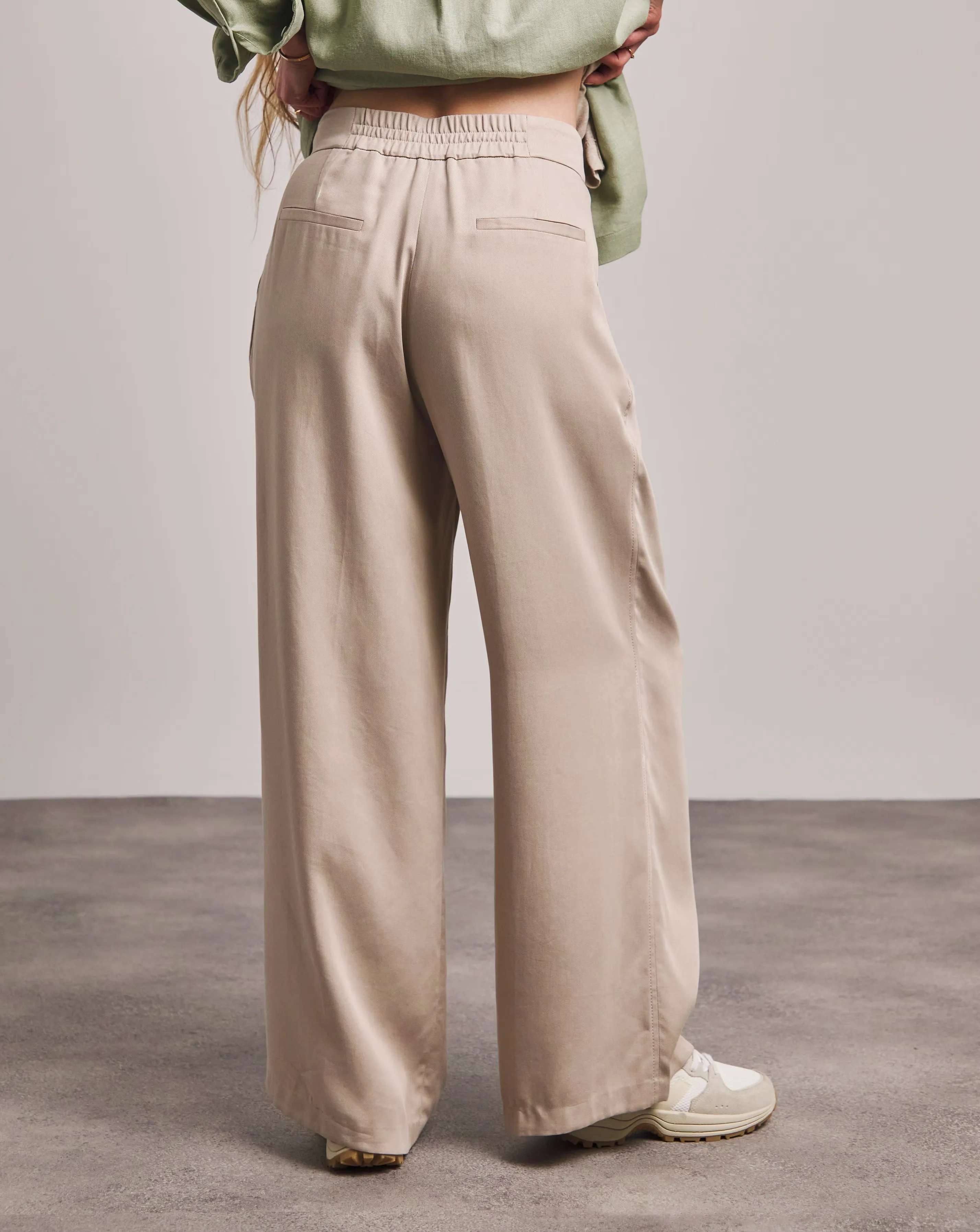 Anthology Cream Pleat Front Pure Lyocell Trouser 6 Anthology Cream Pleat Front Pure Lyocell Trouser