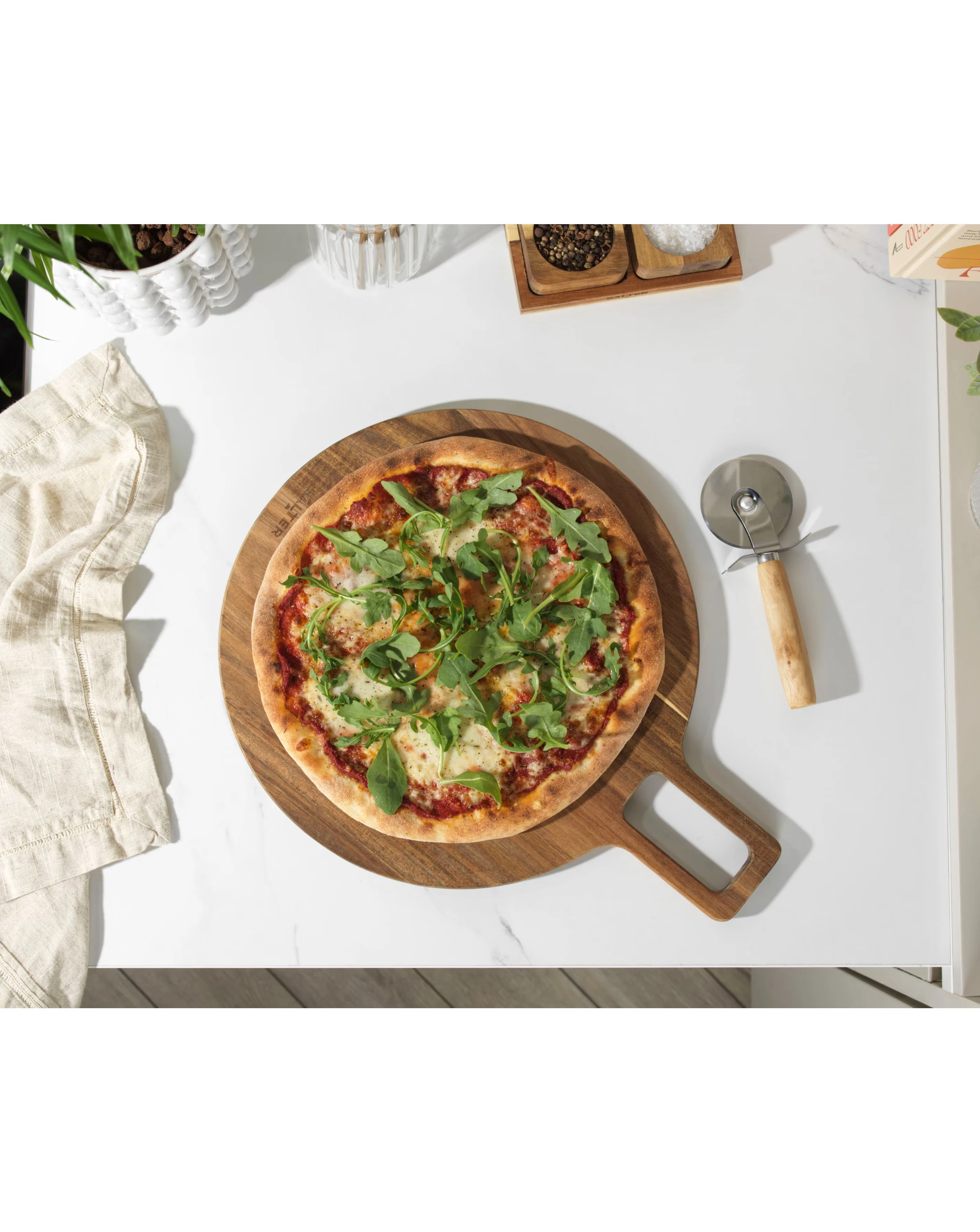 Salter 42cm Toronto Pizza Board 6 Salter 42cm Toronto Pizza Board