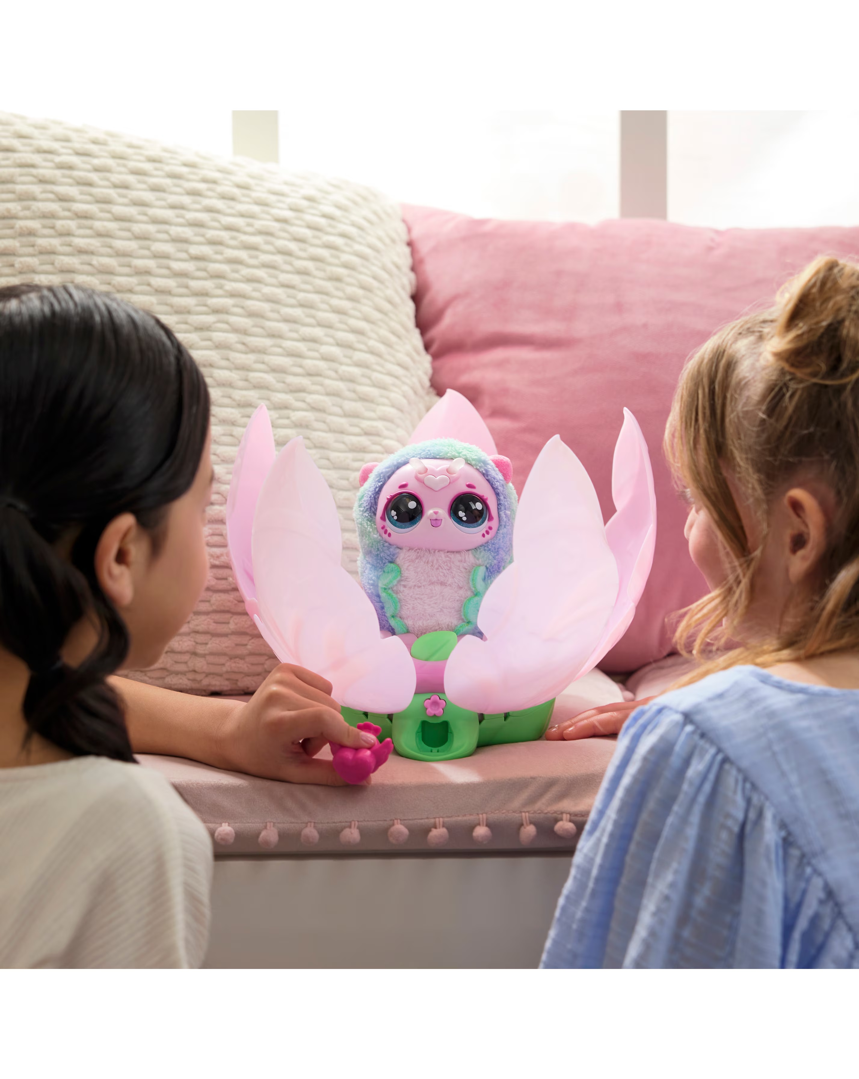 Bloomables by Hatchimals Kittyfly Surprise Interactive Plush Pet 7 Bloomables by Hatchimals Kittyfly Surprise Interactive Plush Pet