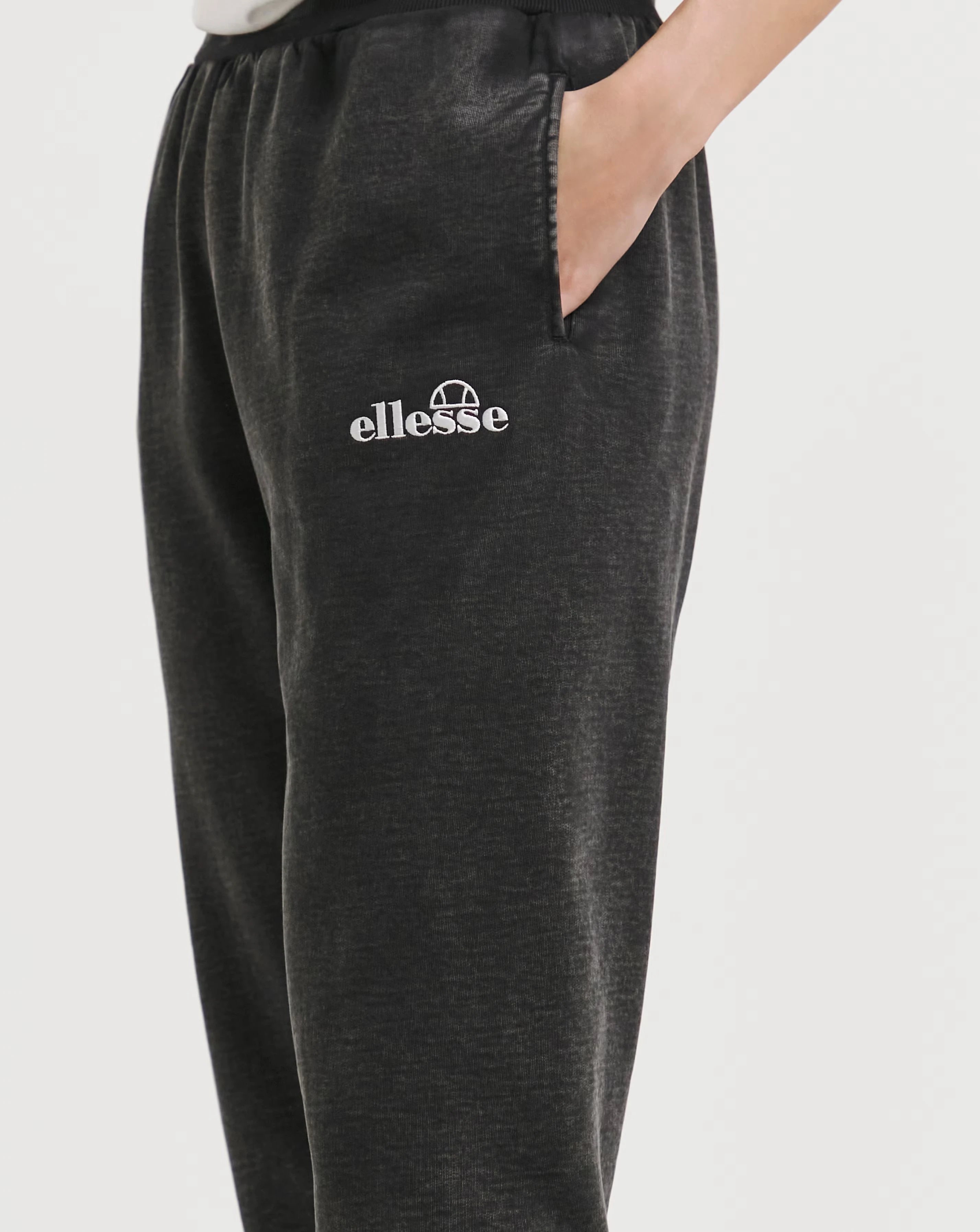 ellesse Xaya Jog Pant 4 ellesse Xaya Jog Pant