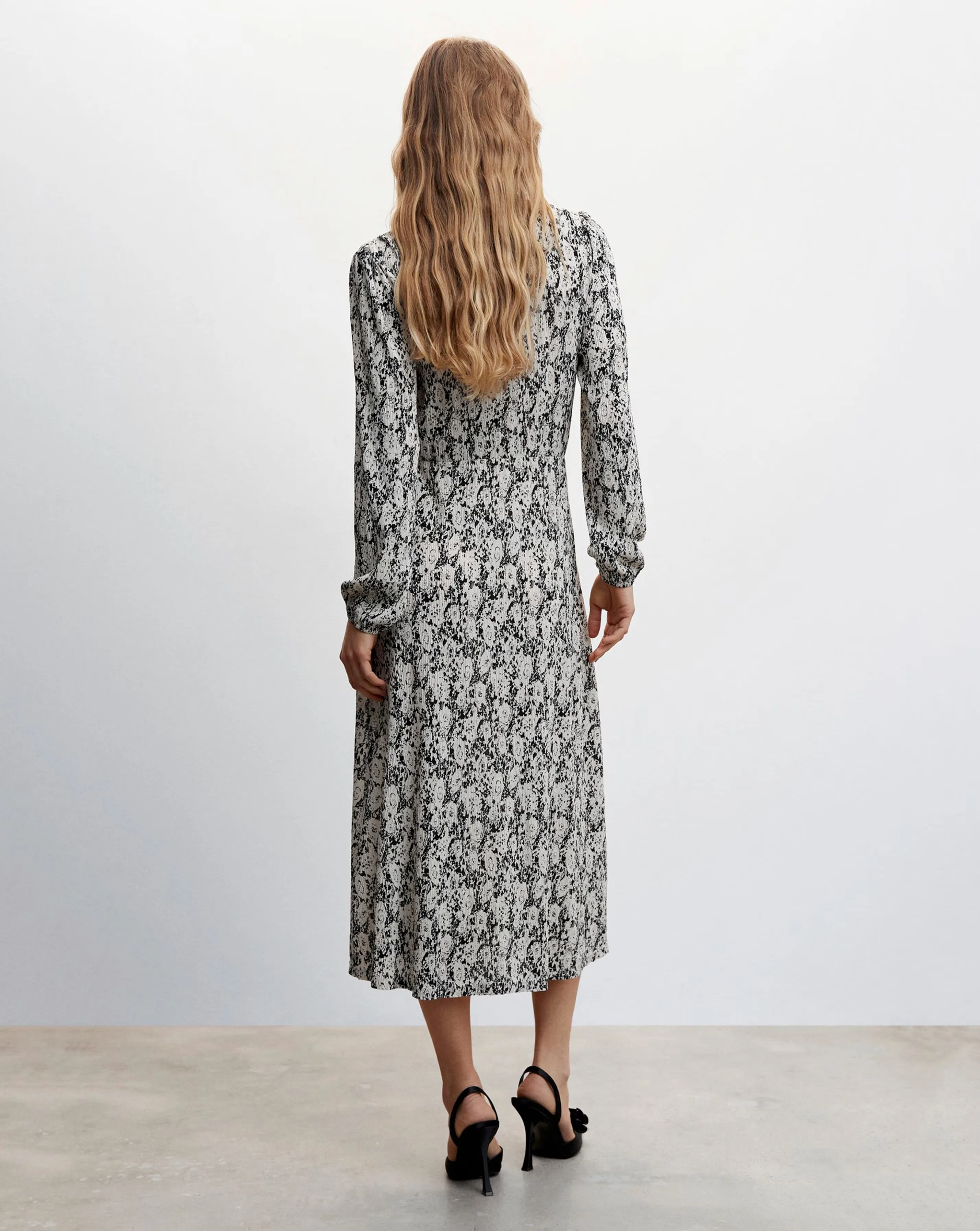 Mango Pomo V Neck Midi Dress 4 Mango Pomo V Neck Midi Dress