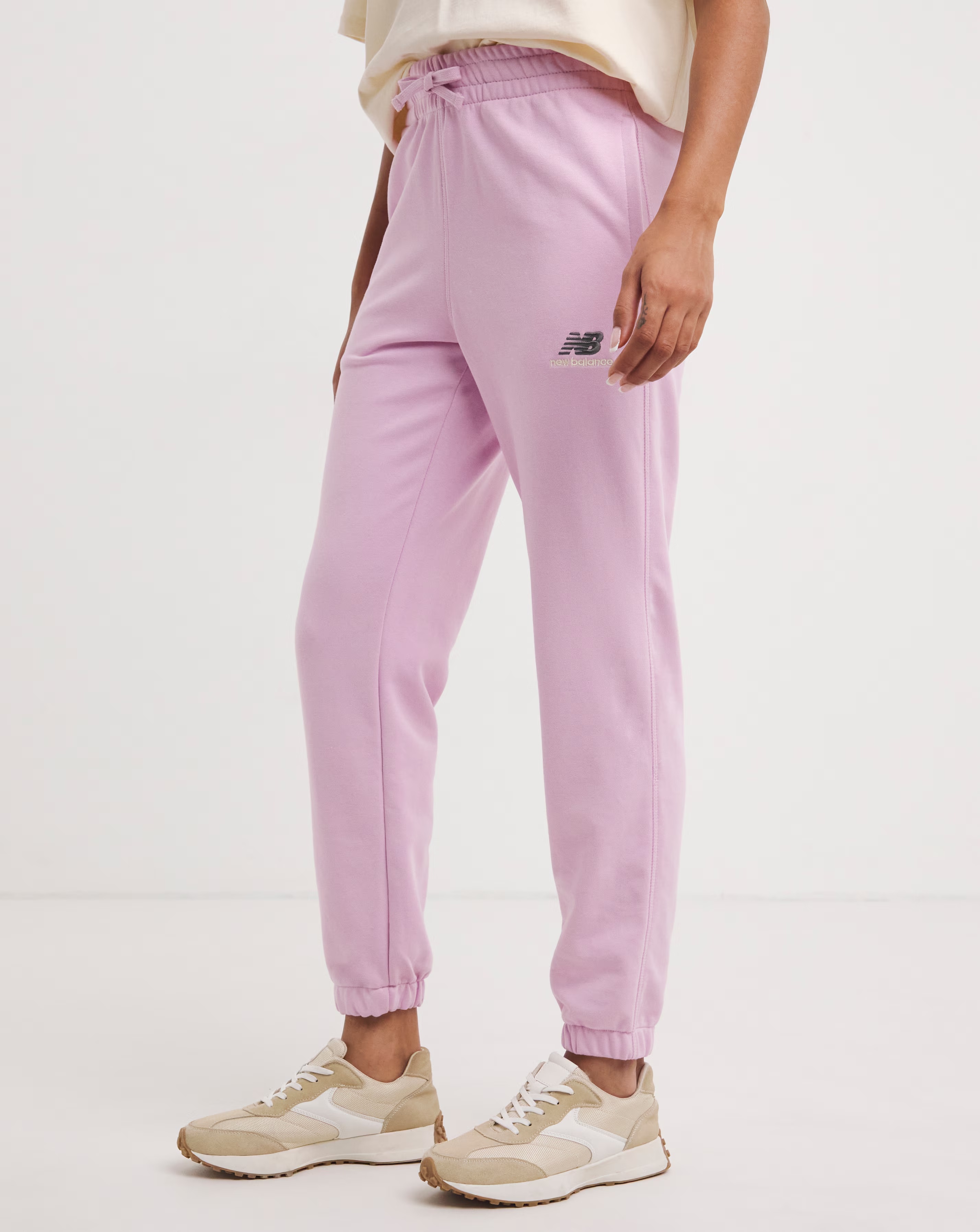 New Balance Uni-ssentials Sweatpant 3 New Balance Uni-ssentials Sweatpant