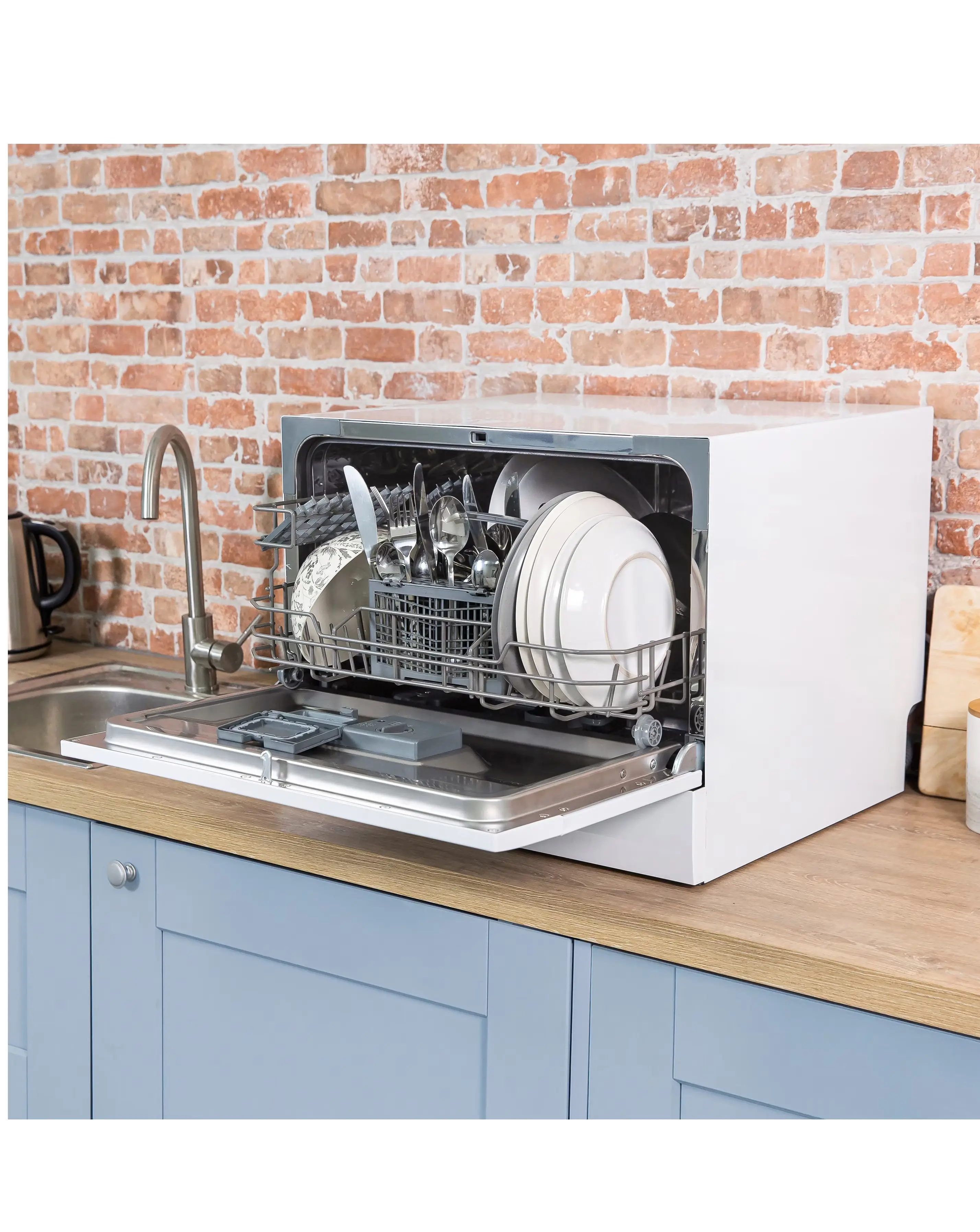 Russell Hobbs RHTTDW6W Table Top Dishwasher - White 5 Russell Hobbs RHTTDW6W Table Top Dishwasher - White