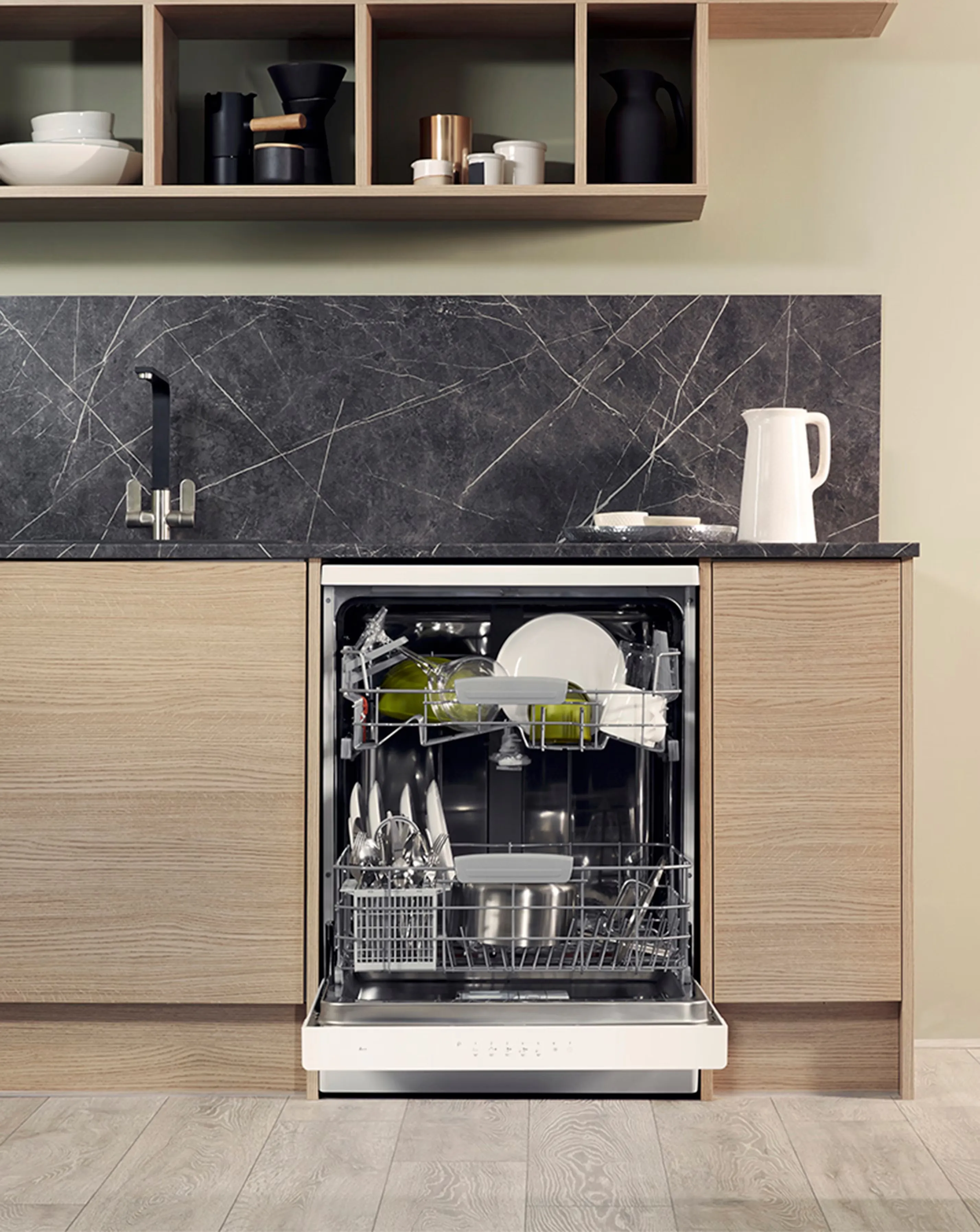 Hotpoint Fullsize 14 Place Set Dish Washer + Installation 6 Hotpoint Fullsize 14 Place Set Dish Washer + Installation