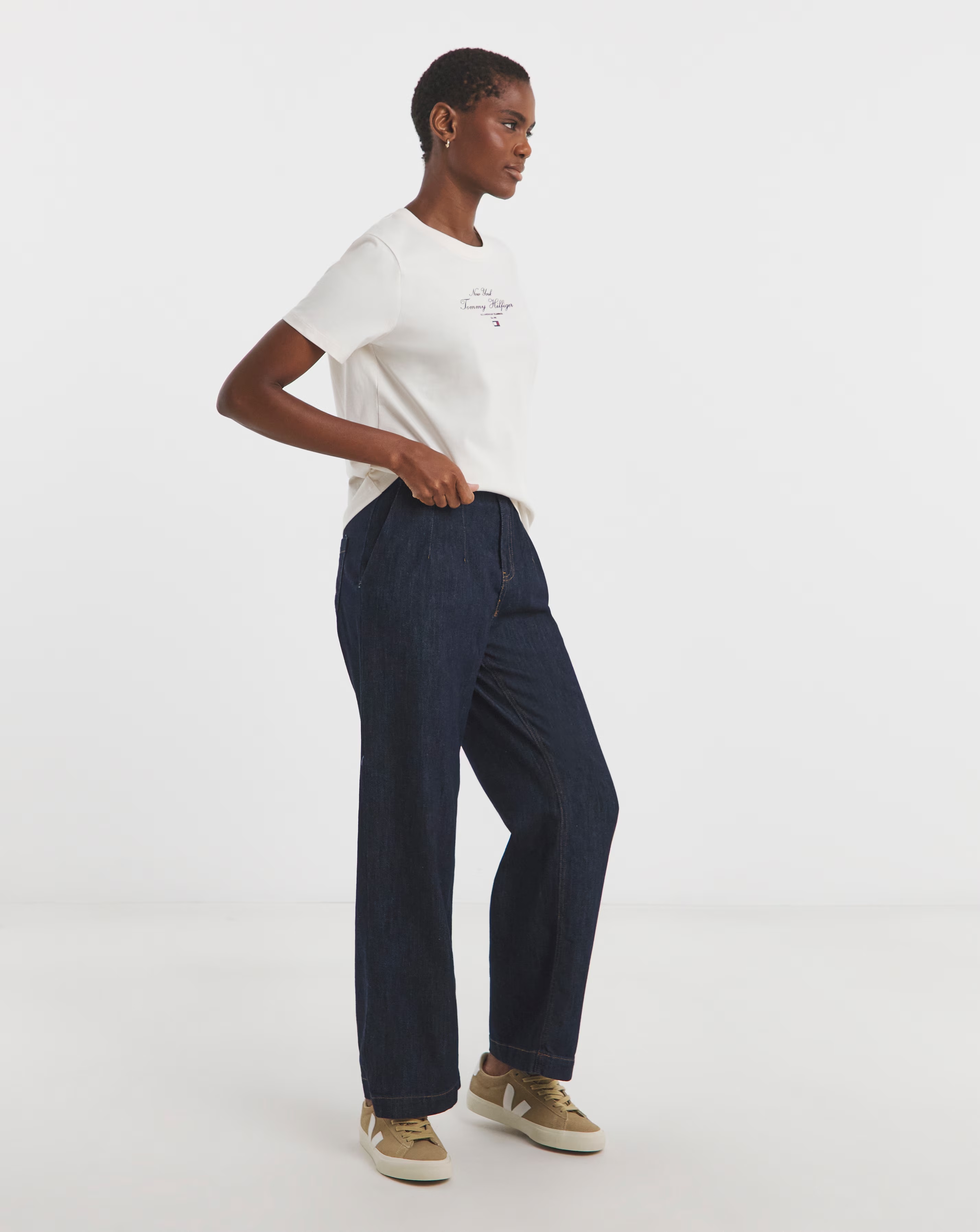 Tommy Hilfiger Regular Logo Tee 2 Tommy Hilfiger Regular Logo Tee