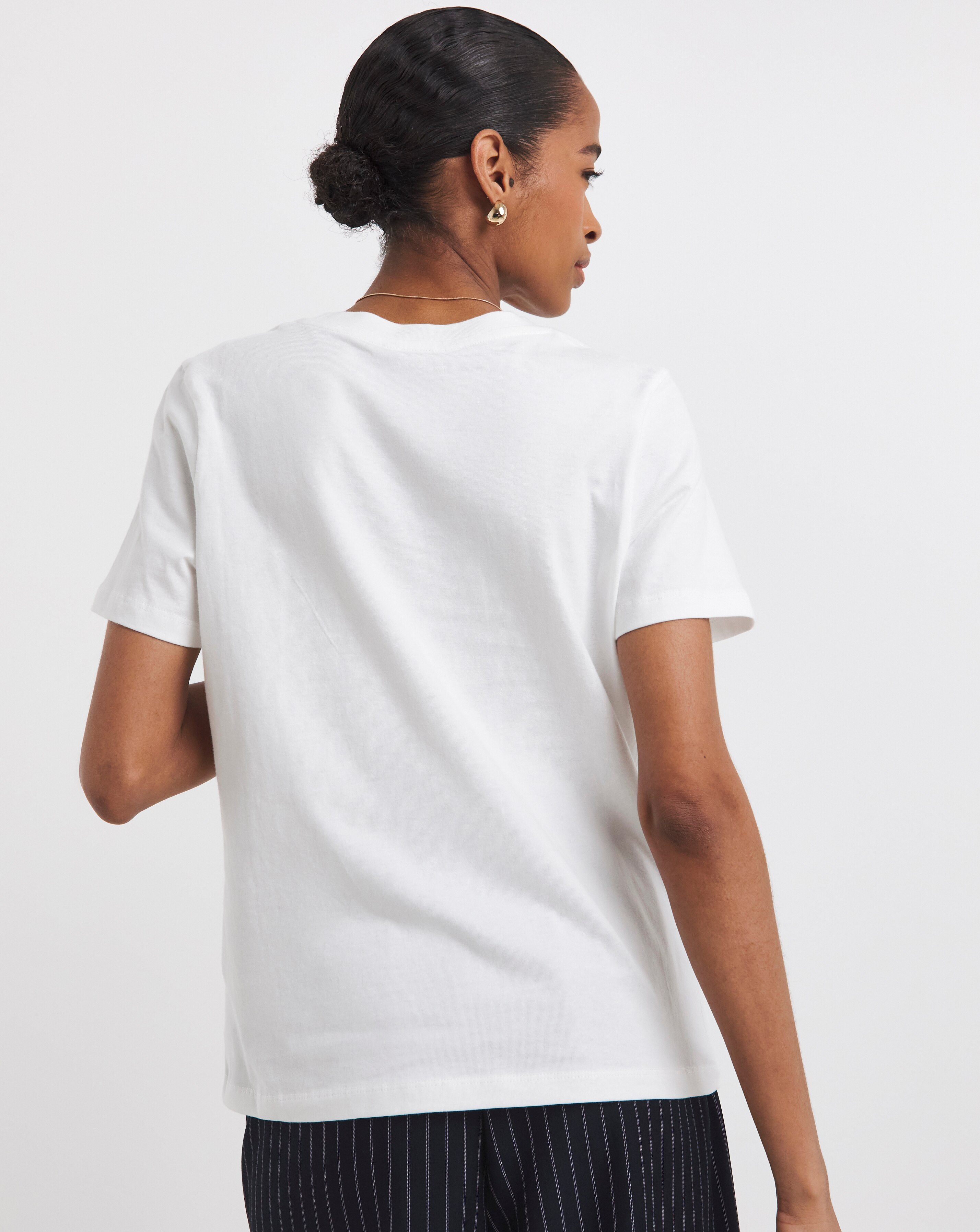 Tommy Hilfiger Script Crew Neck Short Sleeve T-shirt 3 Tommy Hilfiger Script Crew Neck Short Sleeve T-shirt